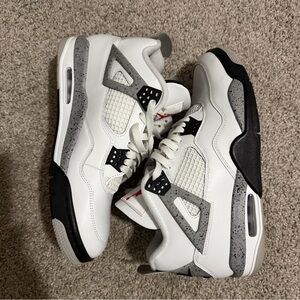 Jordan 4- White Cement